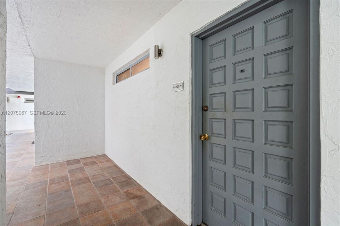 En Venta: $199,000 (0 camas, 1 baños, 571 Pies cuadrados)