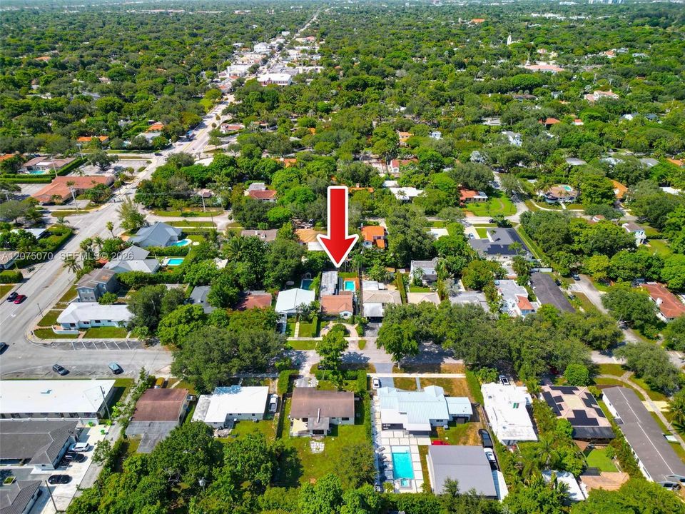 For Sale: $1,385,000 (3 beds, 2 baths, 1738 Square Feet)
