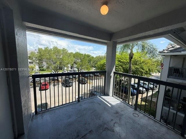 For Rent: $2,100 (2 beds, 2 baths, 1114 Square Feet)