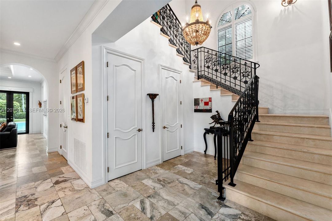 For Sale: $5,750,000 (7 beds, 7 baths, 7384 Square Feet)