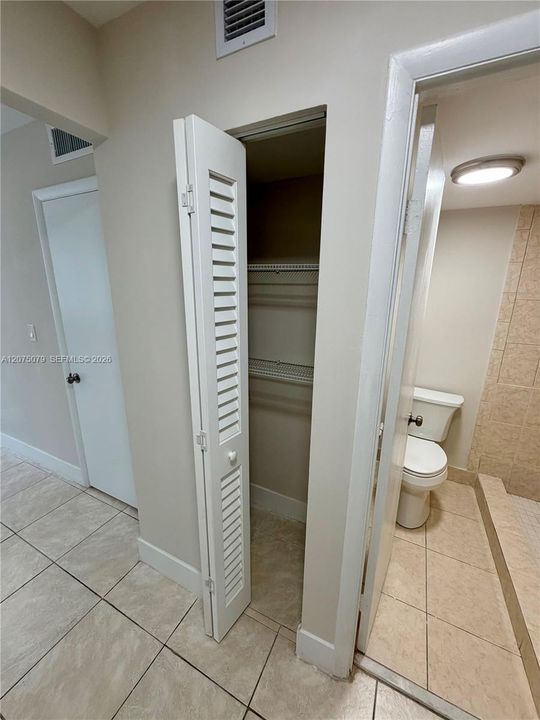 For Rent: $1,750 (2 beds, 2 baths, 1112 Square Feet)