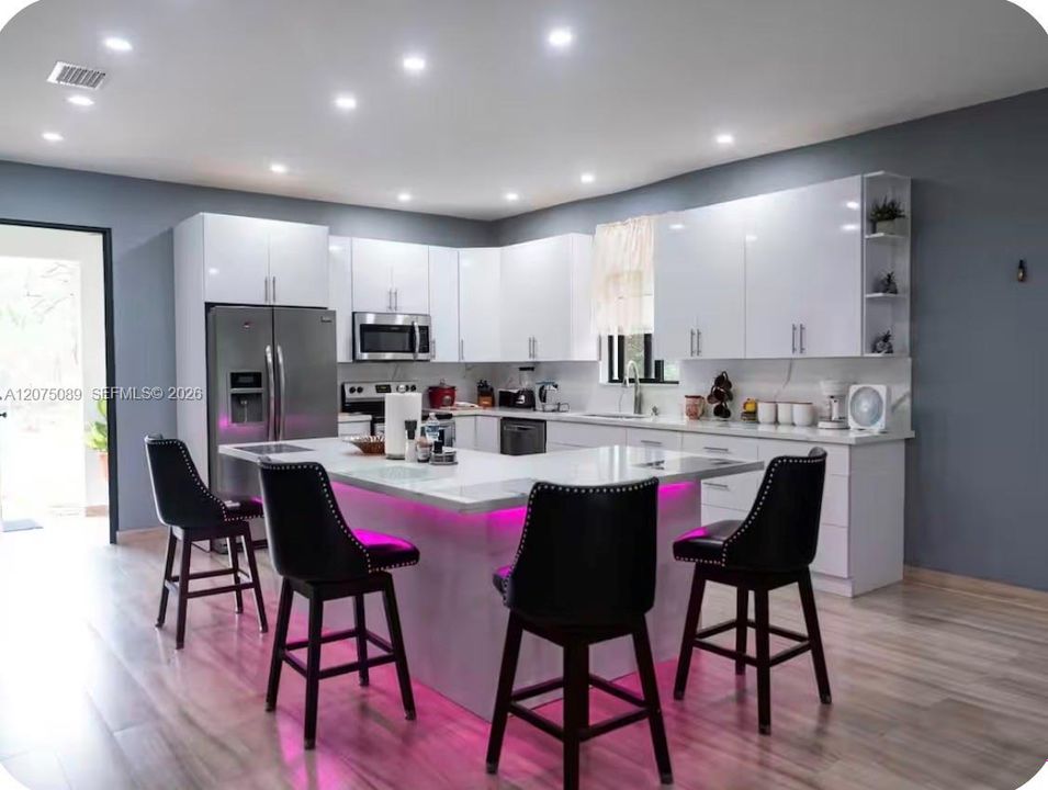 En Venta: $515,000 (3 camas, 2 baños, 0 Pies cuadrados)