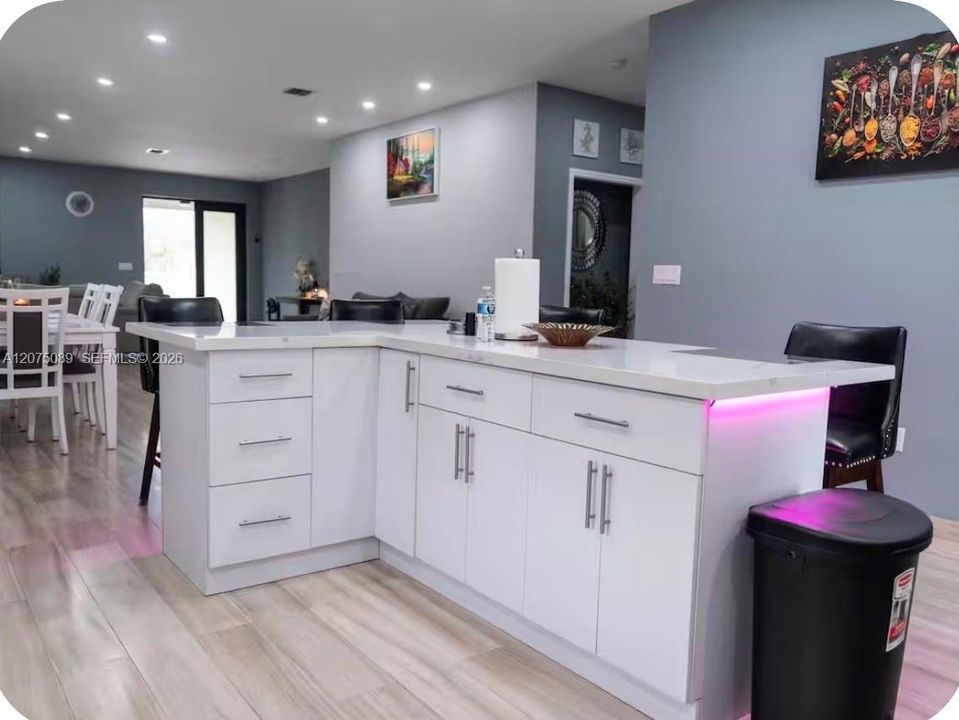 En Venta: $515,000 (3 camas, 2 baños, 0 Pies cuadrados)
