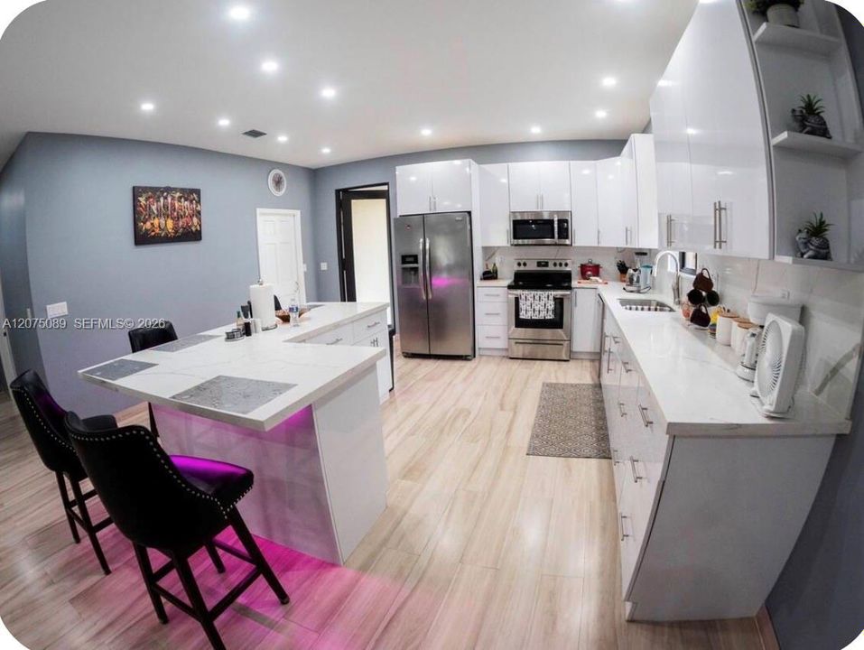 En Venta: $515,000 (3 camas, 2 baños, 0 Pies cuadrados)