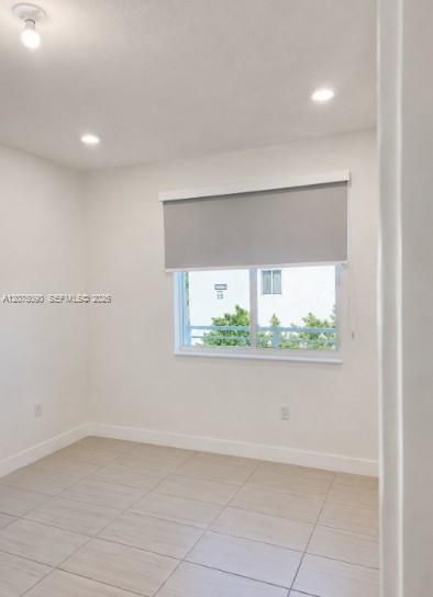 For Rent: $3,000 (3 beds, 2 baths, 1102 Square Feet)