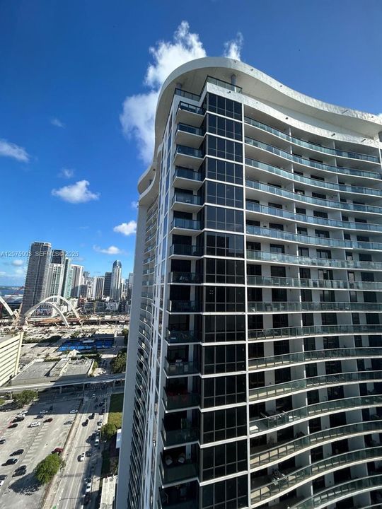 En Venta: $370,000 (0 camas, 1 baños, 580 Pies cuadrados)