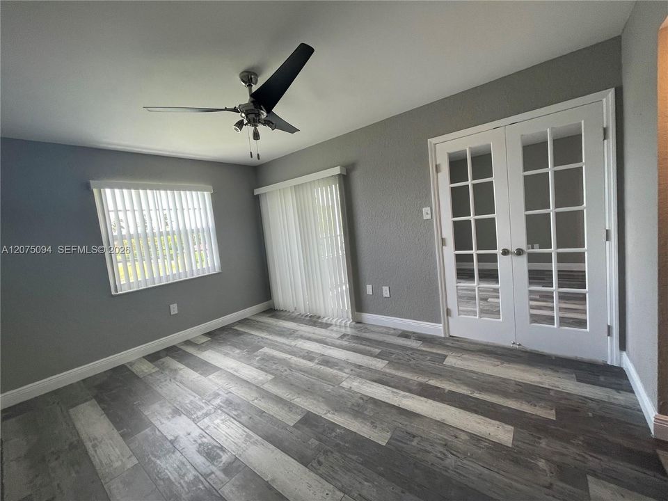 For Rent: $2,195 (2 beds, 2 baths, 972 Square Feet)