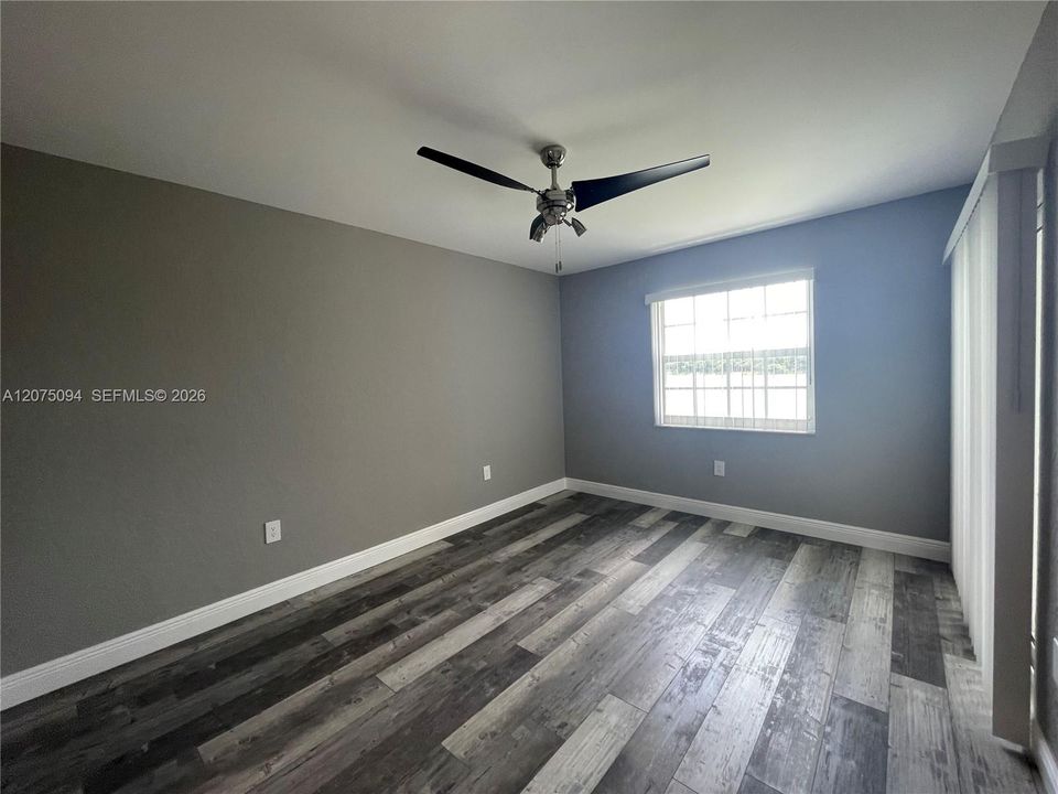 For Rent: $2,195 (2 beds, 2 baths, 972 Square Feet)