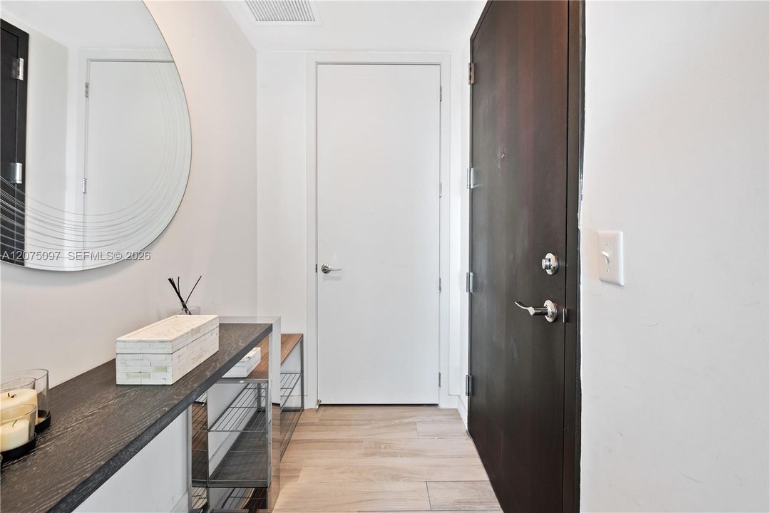 For Rent: $4,700 (2 beds, 2 baths, 1224 Square Feet)