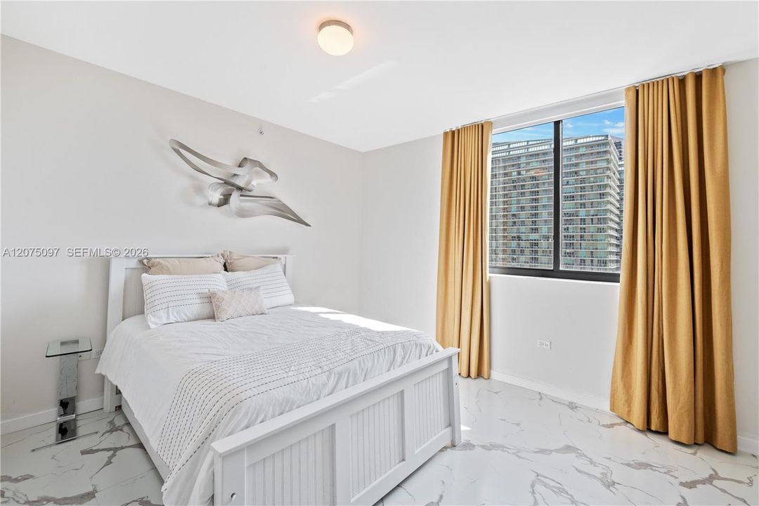 For Rent: $4,700 (2 beds, 2 baths, 1224 Square Feet)