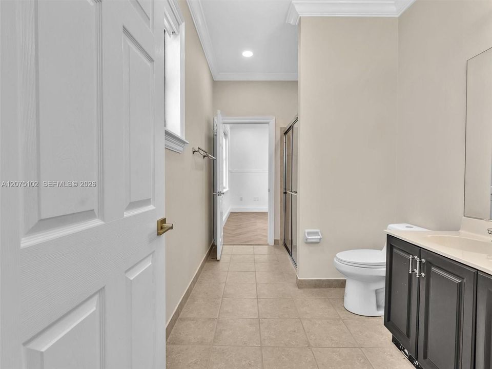 For Sale: $1,170,000 (5 beds, 3 baths, 2844 Square Feet)