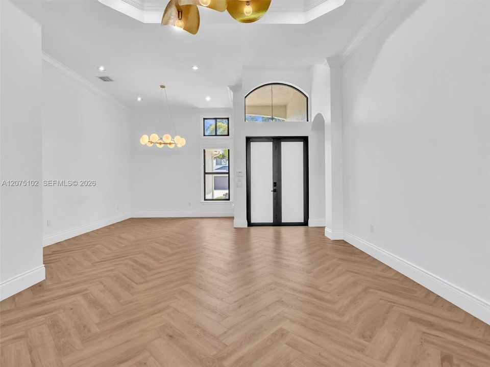 For Sale: $1,170,000 (5 beds, 3 baths, 2844 Square Feet)