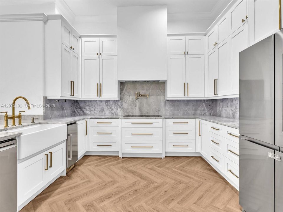For Sale: $1,170,000 (5 beds, 3 baths, 2844 Square Feet)