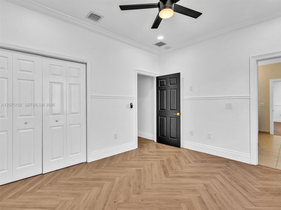 For Sale: $1,170,000 (5 beds, 3 baths, 2844 Square Feet)