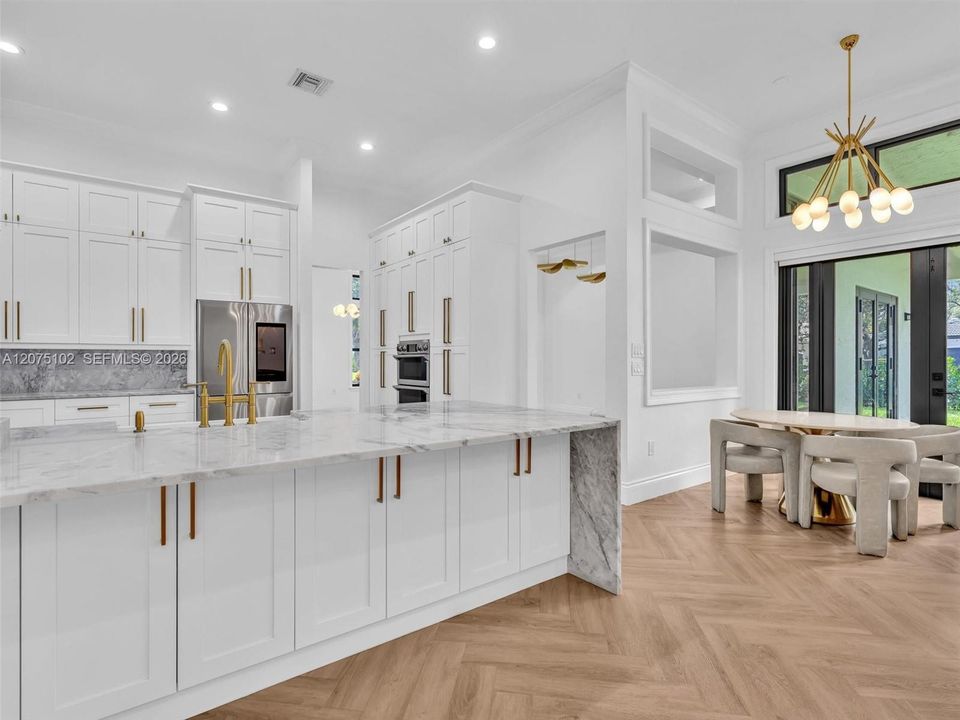 For Sale: $1,170,000 (5 beds, 3 baths, 2844 Square Feet)