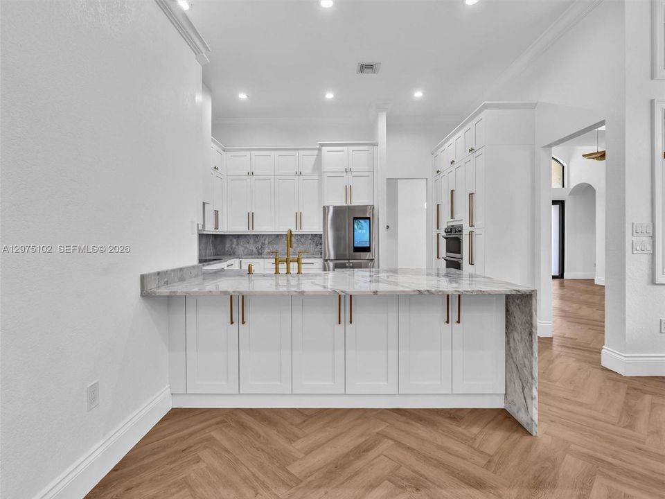 For Sale: $1,170,000 (5 beds, 3 baths, 2844 Square Feet)