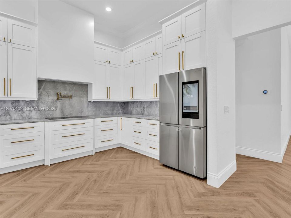 For Sale: $1,170,000 (5 beds, 3 baths, 2844 Square Feet)