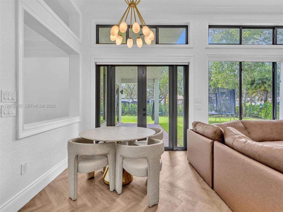For Sale: $1,170,000 (5 beds, 3 baths, 2844 Square Feet)