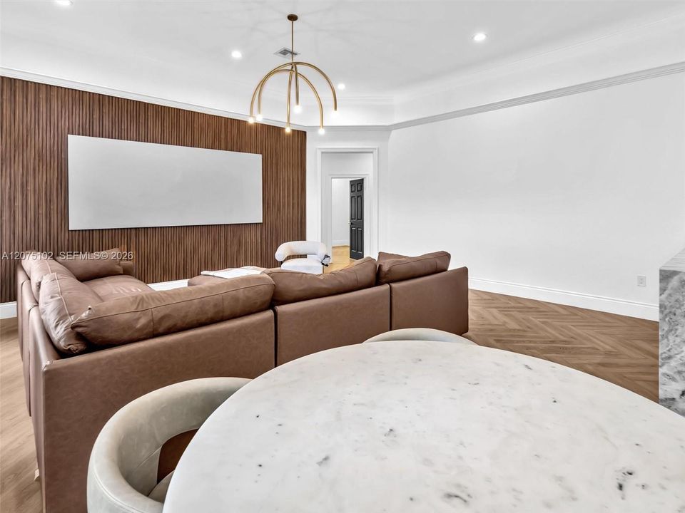 For Sale: $1,170,000 (5 beds, 3 baths, 2844 Square Feet)