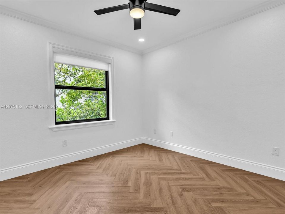 For Sale: $1,170,000 (5 beds, 3 baths, 2844 Square Feet)