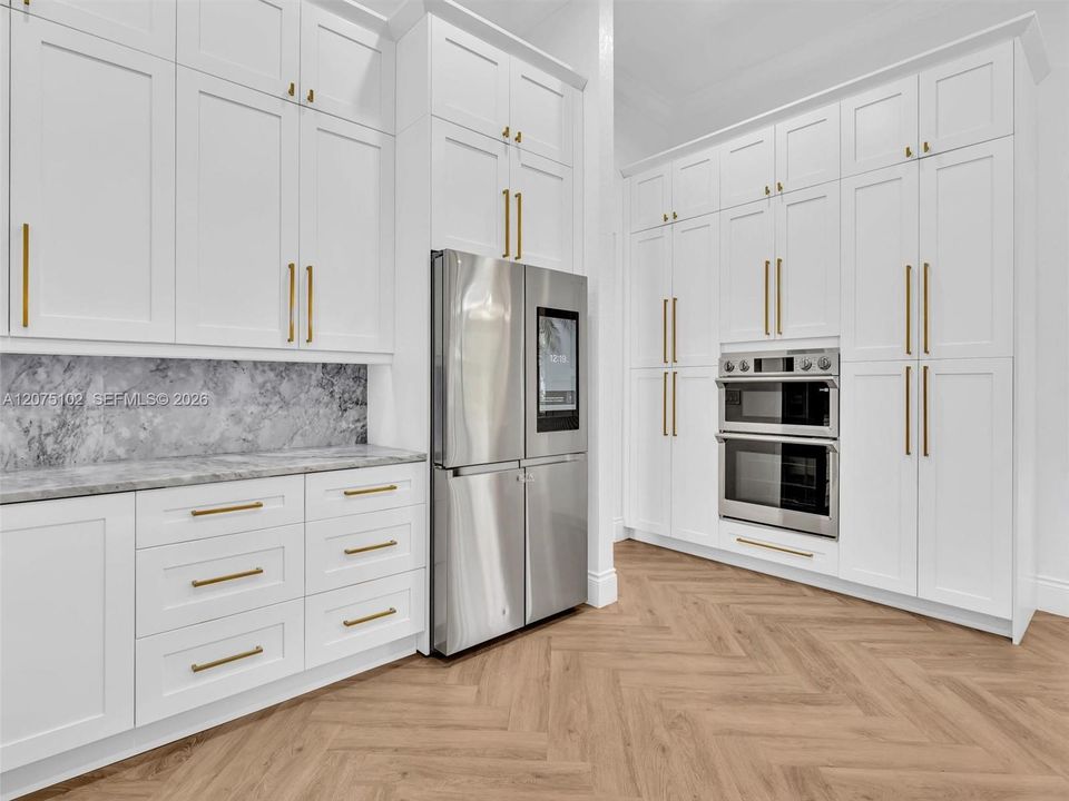 For Sale: $1,170,000 (5 beds, 3 baths, 2844 Square Feet)