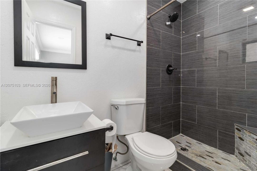 Peaceful and relaxing bathroom design