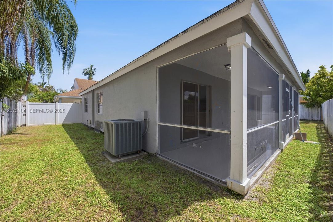 На продажу: $495,000 (3 спален, 2 ванн, 1466 Квадратных фут)