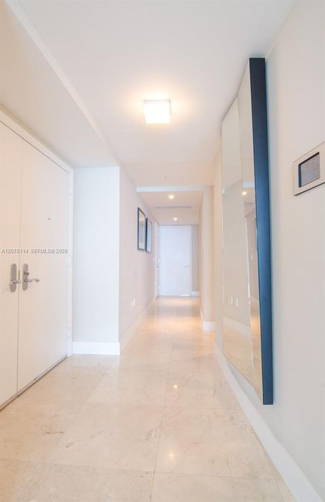 For Rent: $12,000 (3 beds, 3 baths, 1927 Square Feet)