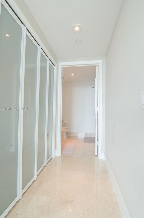 For Rent: $12,000 (3 beds, 3 baths, 1927 Square Feet)