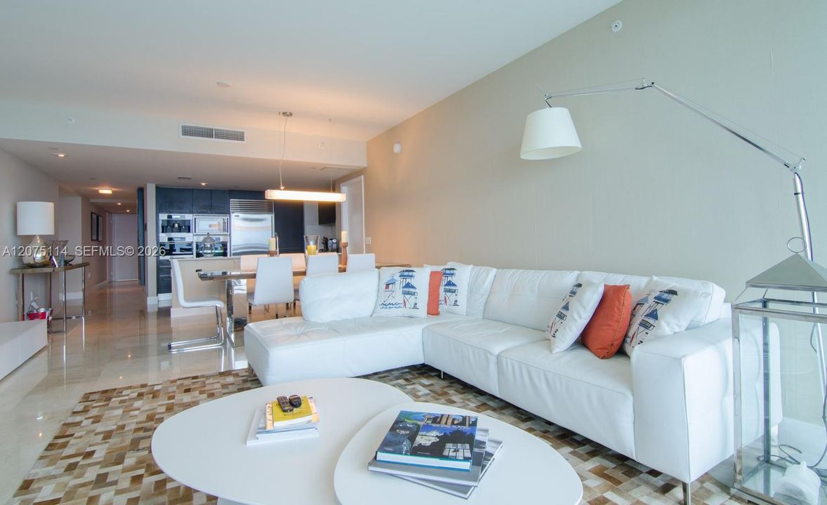 For Rent: $12,000 (3 beds, 3 baths, 1927 Square Feet)