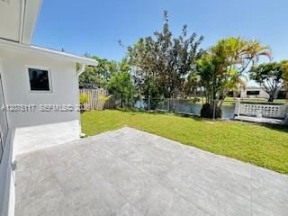 For Rent: $3,600 (3 beds, 2 baths, 1537 Square Feet)