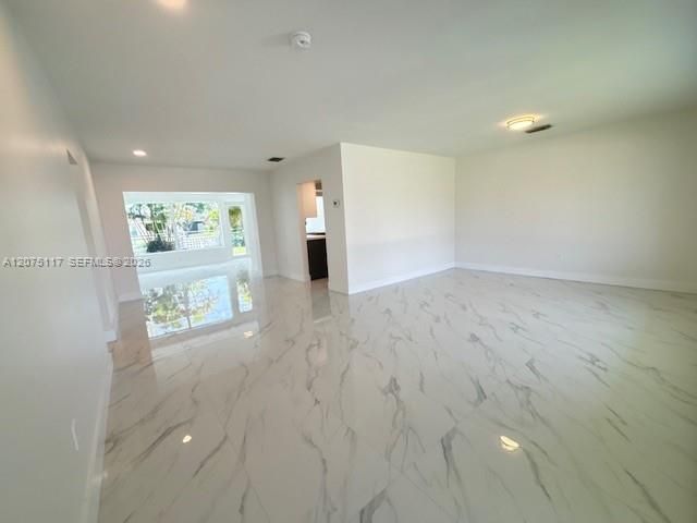 For Rent: $3,600 (3 beds, 2 baths, 1537 Square Feet)