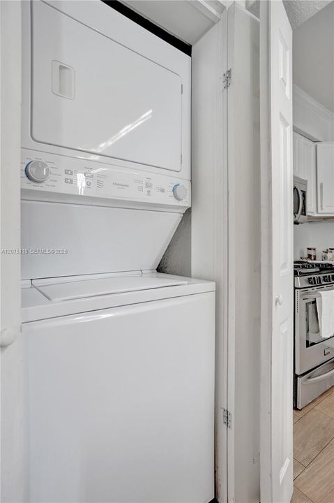 For Sale: $564,000 (4 beds, 2 baths, 1151 Square Feet)
