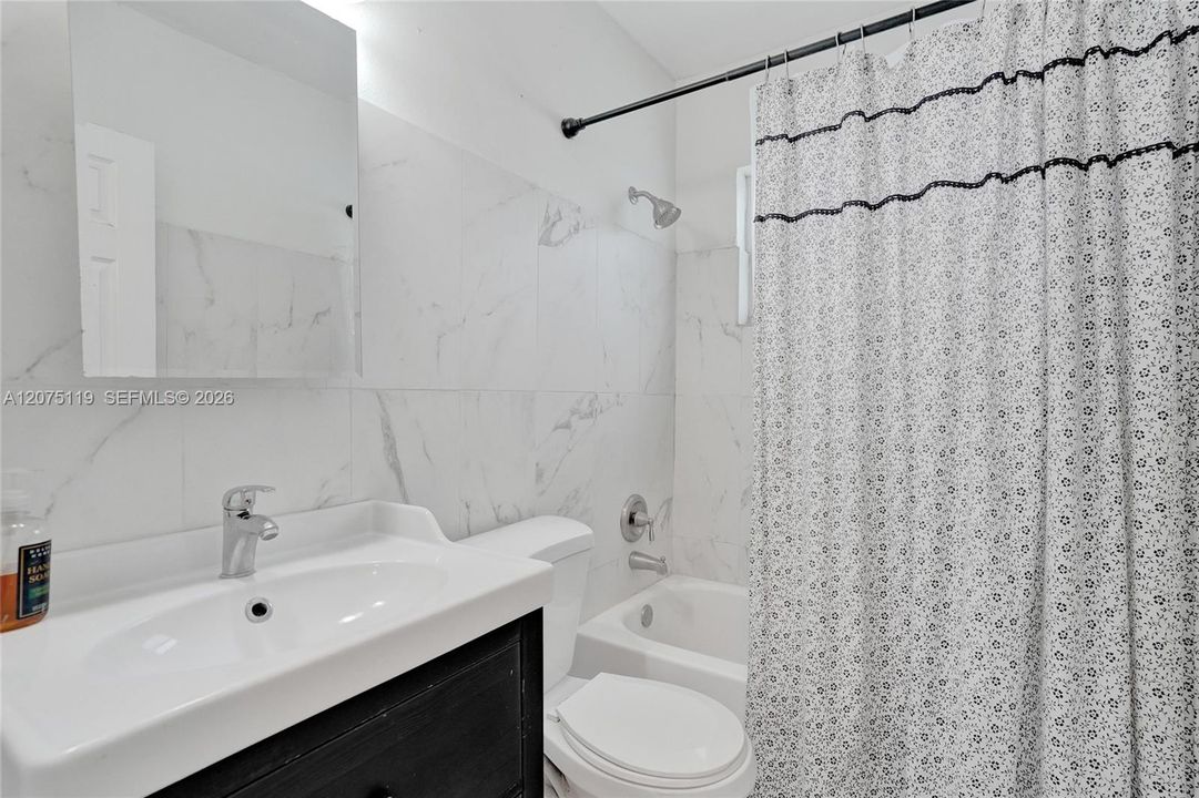 For Sale: $564,000 (4 beds, 2 baths, 1151 Square Feet)