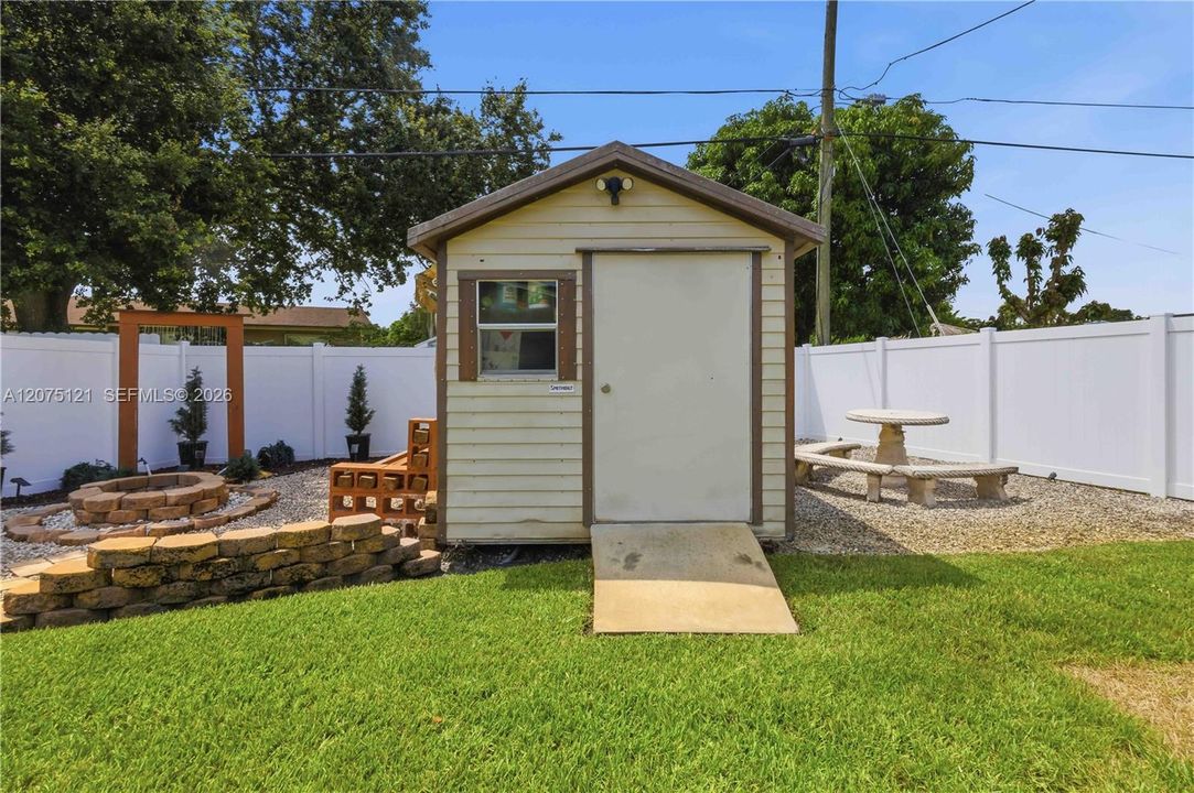 Shed