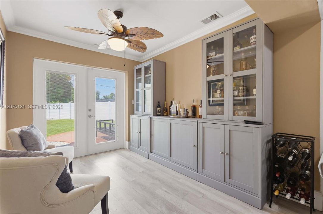 For Sale: $685,000 (4 beds, 2 baths, 2089 Square Feet)