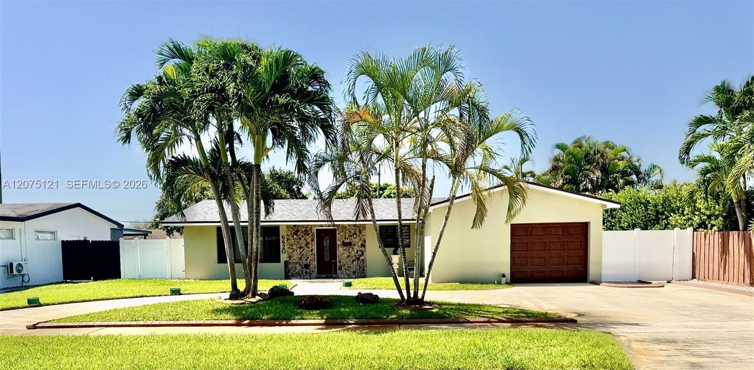 For Sale: $685,000 (4 beds, 2 baths, 2089 Square Feet)