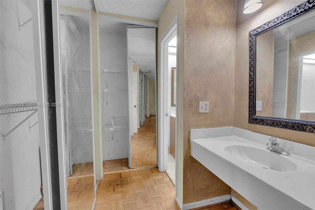 На продажу: $515,000 (3 спален, 2 ванн, 1925 Квадратных фут)