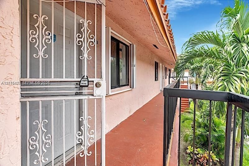 For Rent: $1,750 (1 beds, 1 baths, 528 Square Feet)