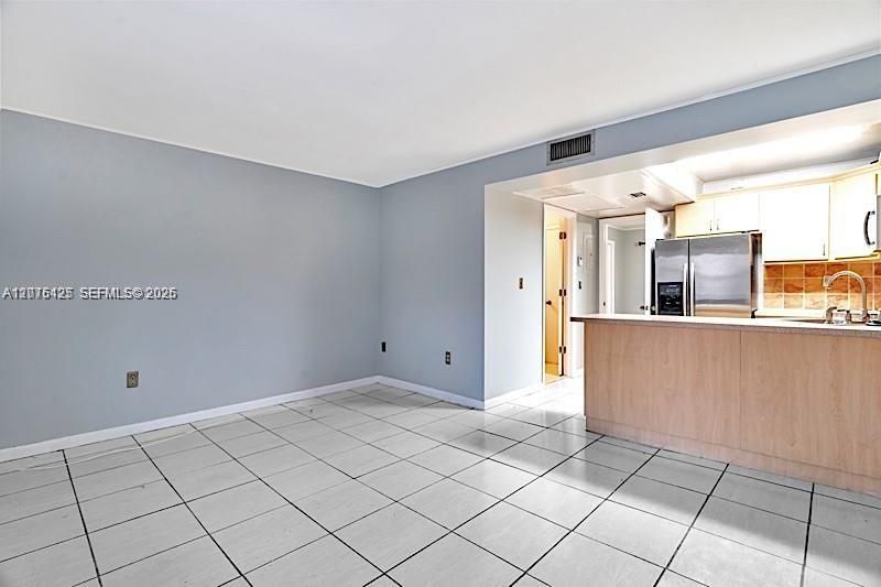 For Rent: $1,750 (1 beds, 1 baths, 528 Square Feet)
