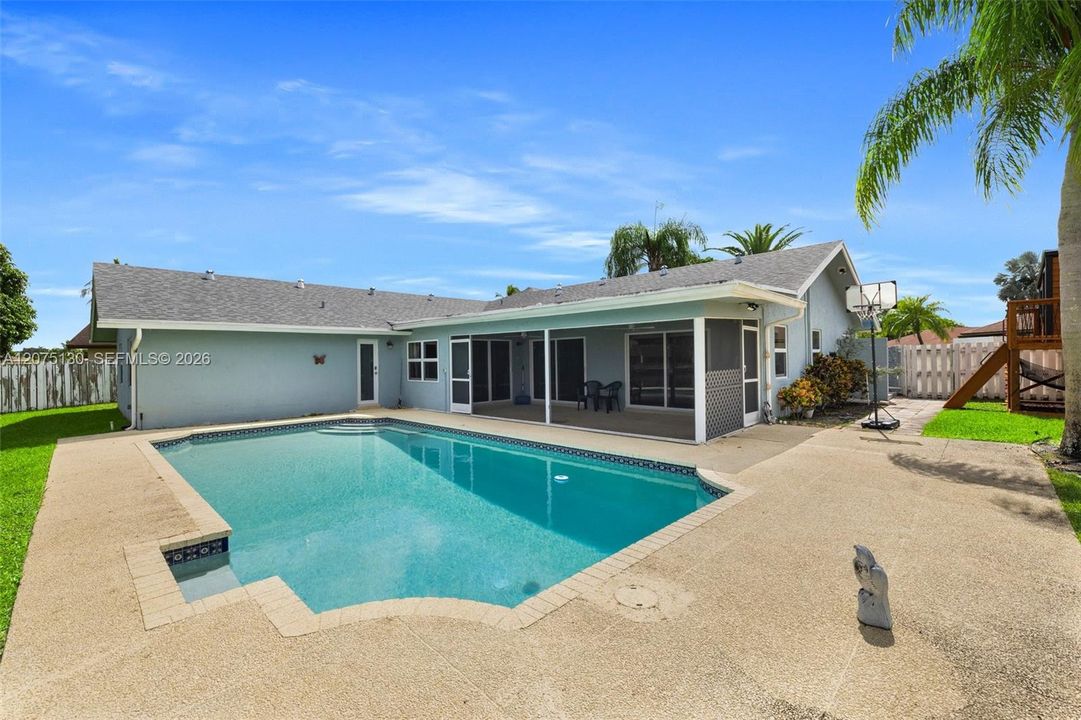 For Rent: $5,500 (5 beds, 3 baths, 2197 Square Feet)