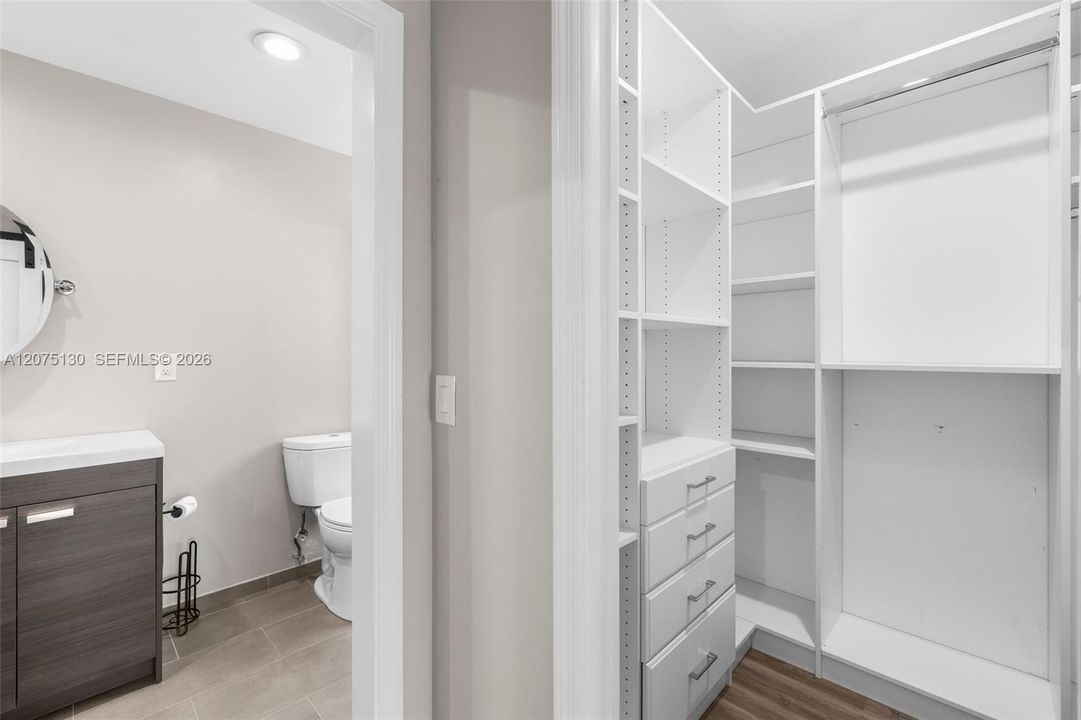 For Rent: $5,500 (5 beds, 3 baths, 2197 Square Feet)