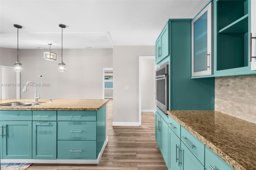 For Rent: $5,500 (5 beds, 3 baths, 2197 Square Feet)