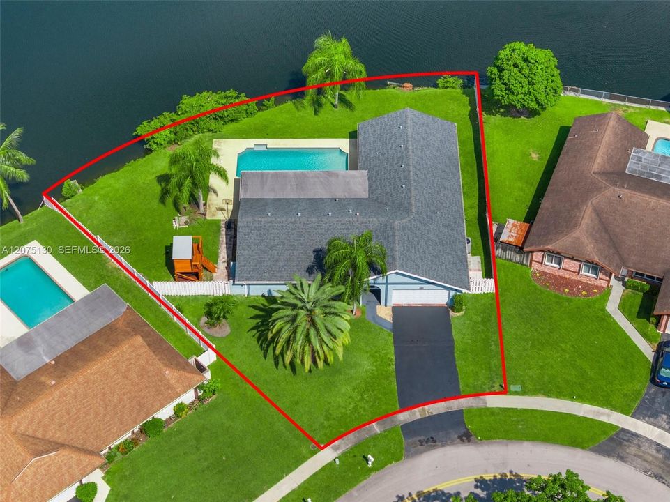 For Rent: $5,500 (5 beds, 3 baths, 2197 Square Feet)