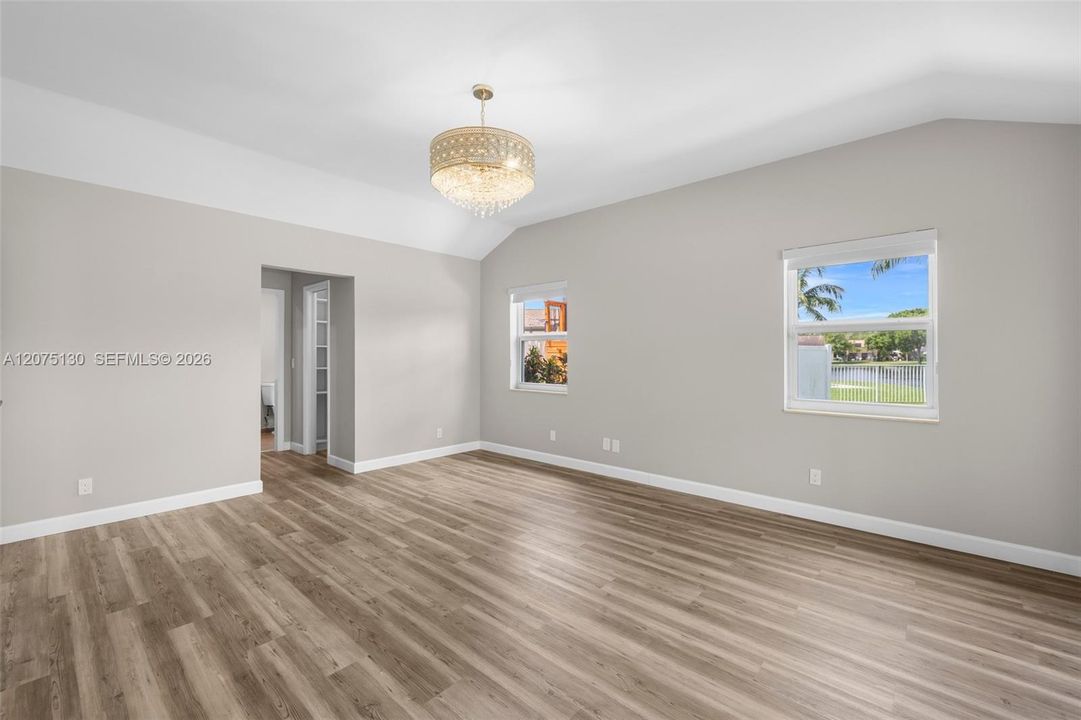 For Rent: $5,500 (5 beds, 3 baths, 2197 Square Feet)