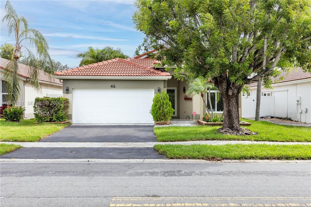 For Rent: $4,300 (3 beds, 2 baths, 1682 Square Feet)