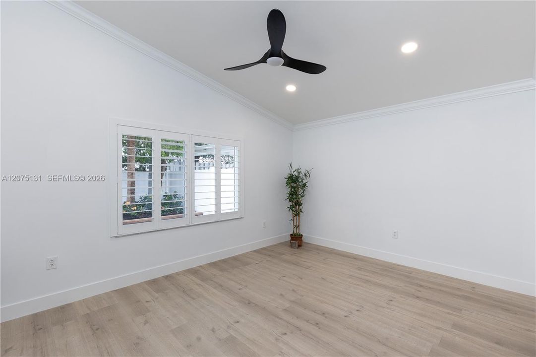 For Rent: $4,300 (3 beds, 2 baths, 1682 Square Feet)