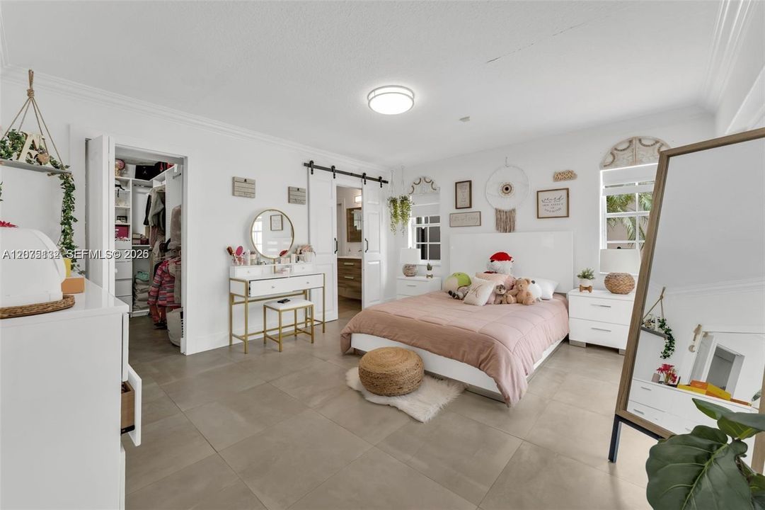 For Rent: $6,000 (4 beds, 3 baths, 2620 Square Feet)