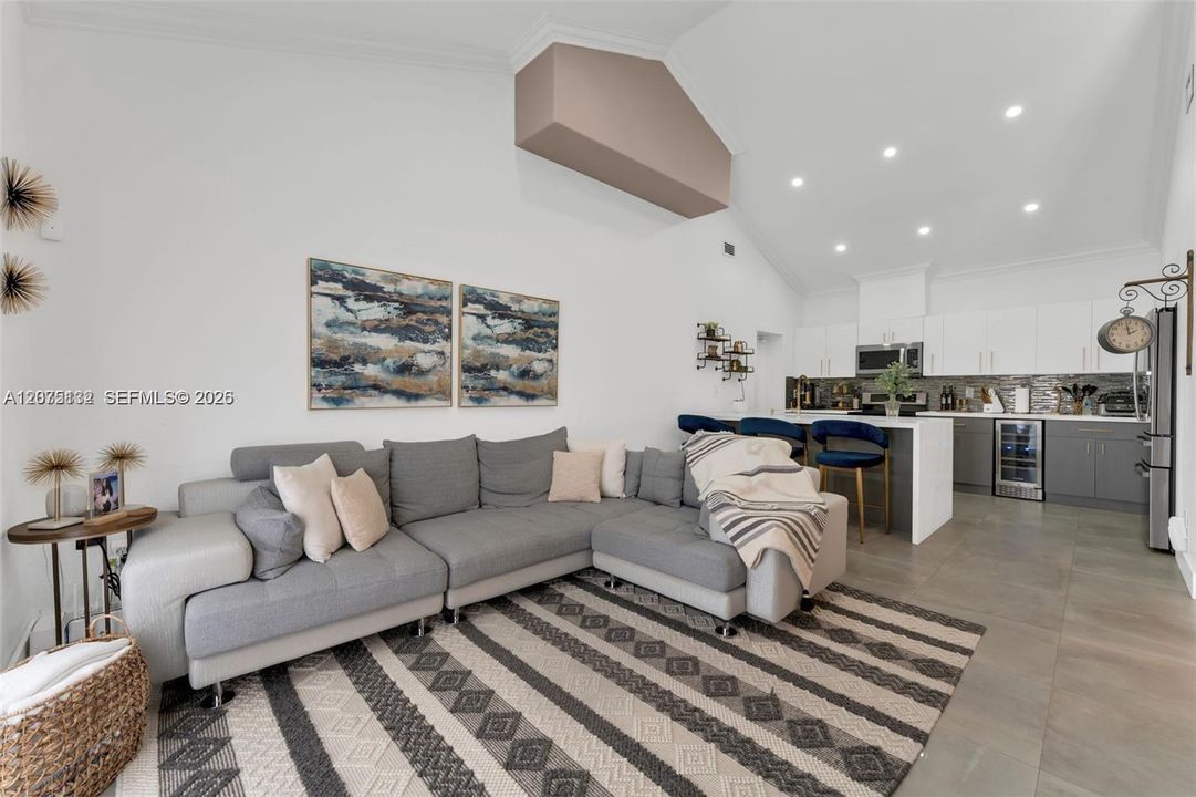 For Rent: $6,000 (4 beds, 3 baths, 2620 Square Feet)