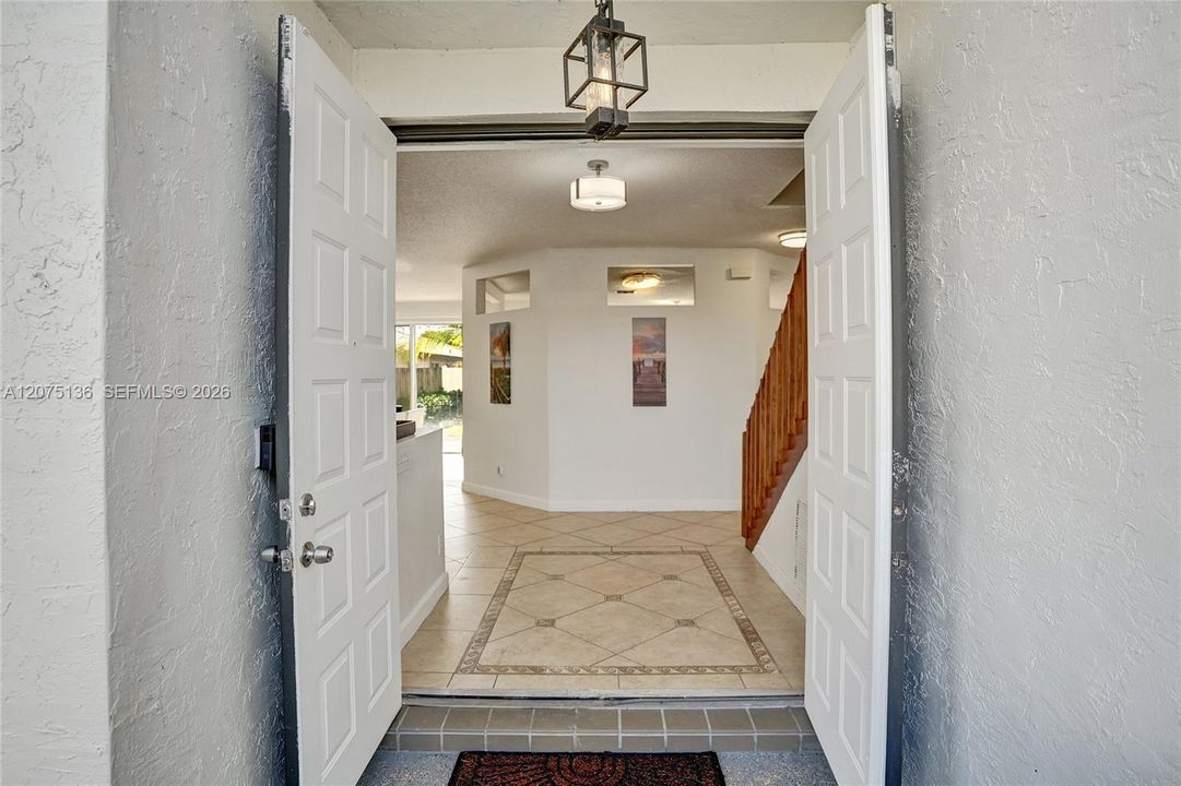 For Sale: $675,000 (4 beds, 2 baths, 2639 Square Feet)